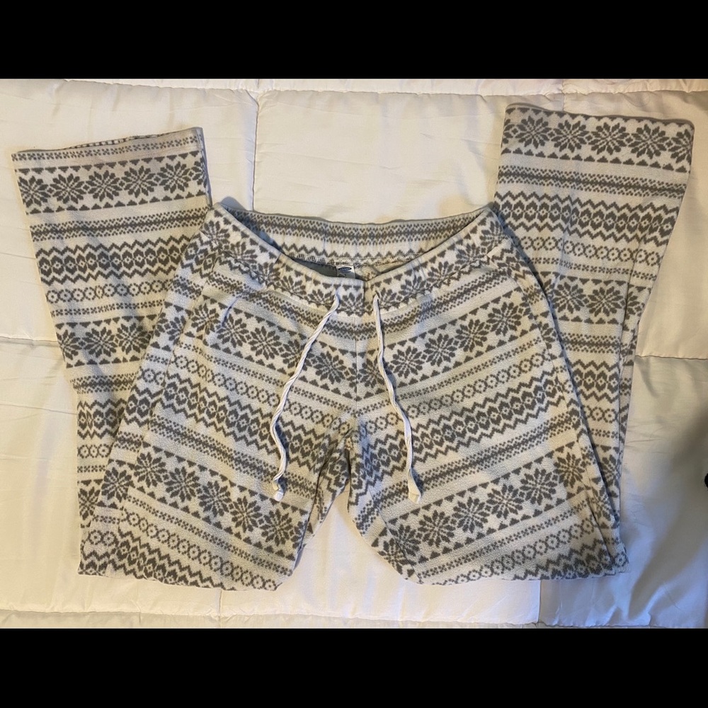 Old navy white and grey pajama pants
